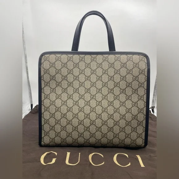 Gucci PVC HandBag with the iconic green cat design - Picture 3 of 12